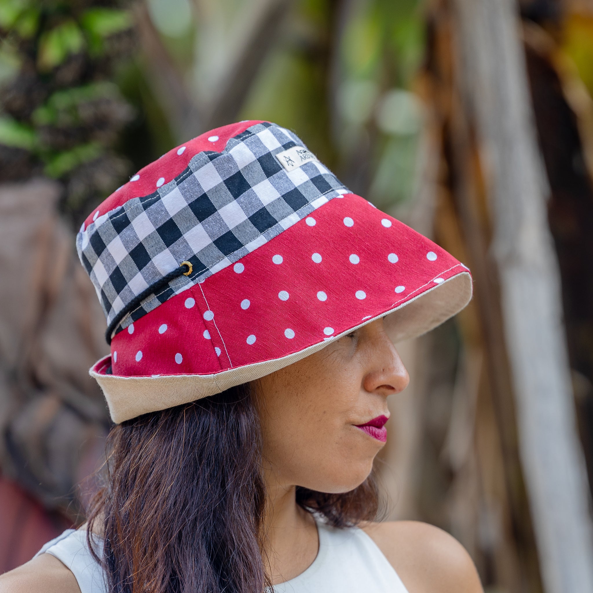 SOMBRERA ALA CORTA RED DOT